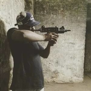 Meet your Posher, Ernesto